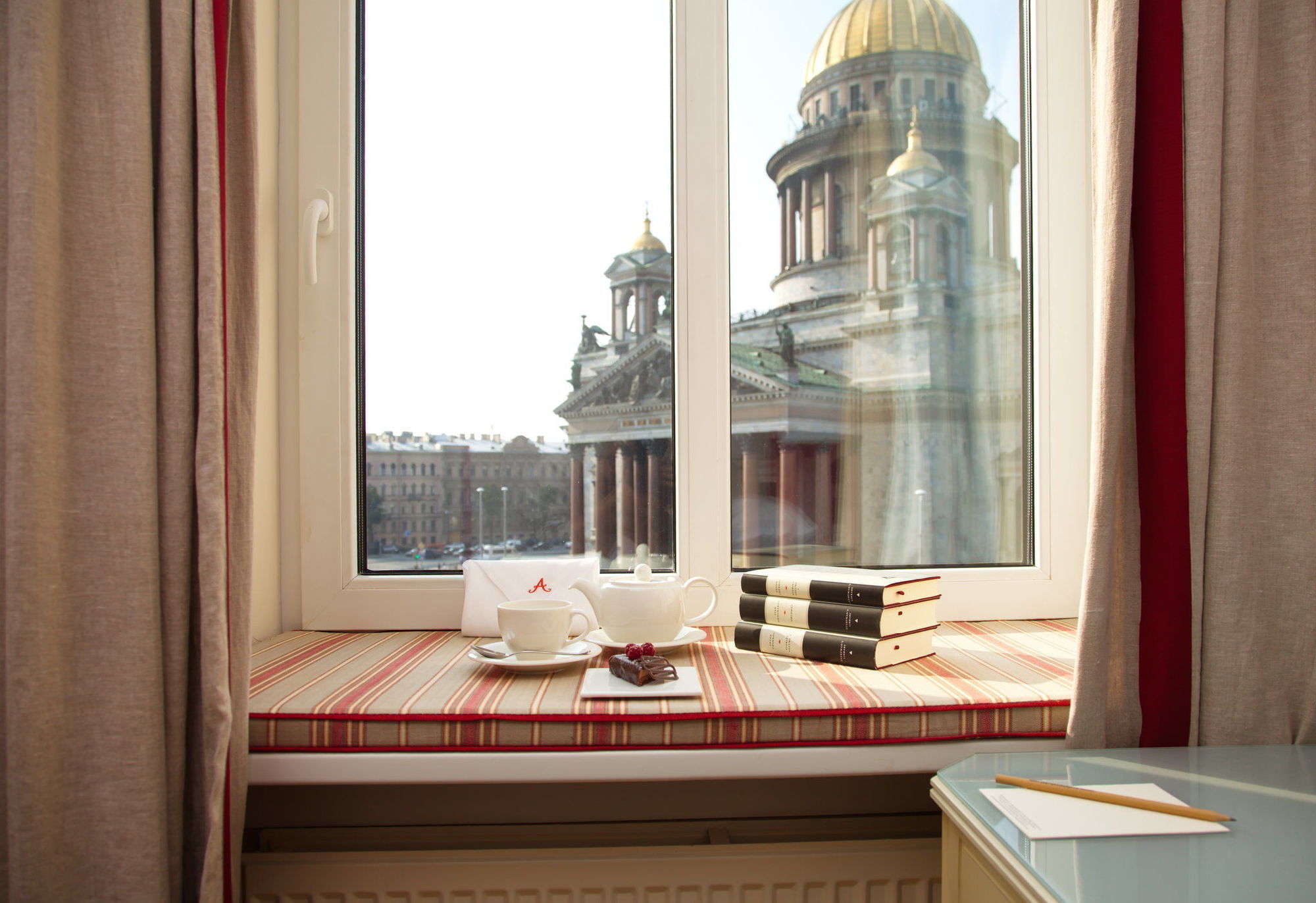 Angleterre Hotel Saint Petersburg Exterior photo